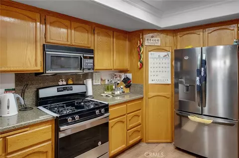 Kitchen - 22117 Cholena, Apple Valley, CA 92307 photo 1 of 5