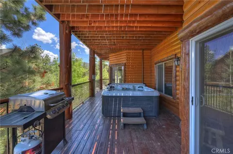 Exterior - 440 Windsong, Big Bear Lake, CA 92315 photo 6 of 13