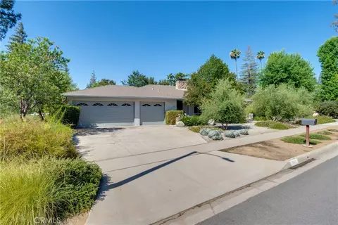 Exterior - 352 Campbell Ave, Redlands, CA 92373 photo 8 of 9