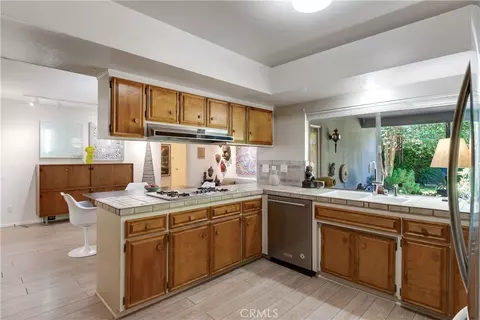Kitchen - 352 Campbell Ave, Redlands, CA 92373 photo 1 of 4