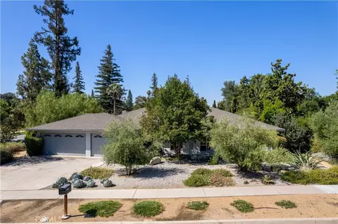 Exterior - 352 Campbell Ave, Redlands, CA 92373 photo 1 of 9