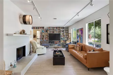 Other - 352 Campbell Ave, Redlands, CA 92373 photo 2 of 8