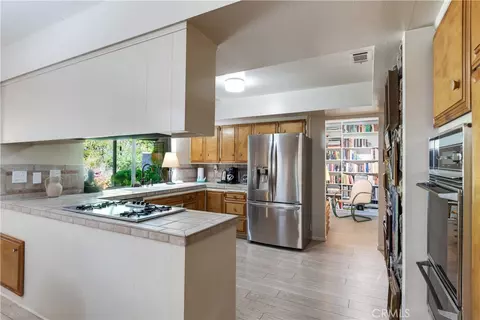 Kitchen - 352 Campbell Ave, Redlands, CA 92373 photo 4 of 4