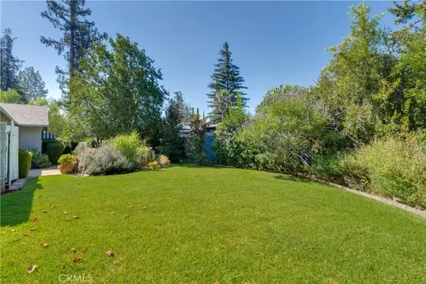 Exterior - 352 Campbell Ave, Redlands, CA 92373 photo 7 of 9