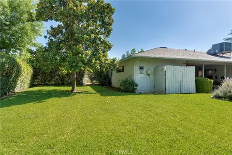 Exterior - 352 Campbell Ave, Redlands, CA 92373 photo 6 of 9
