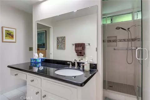 Bath - 352 Campbell Ave, Redlands, CA 92373 photo 2 of 3