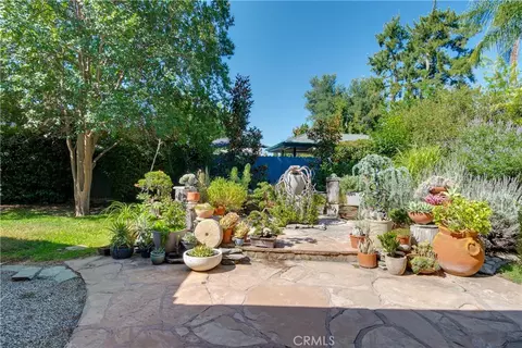 Exterior - 352 Campbell Ave, Redlands, CA 92373 photo 4 of 9