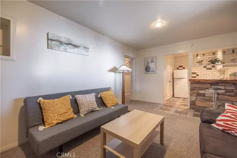 Living - 31531 Ocean View Dr, Running Springs, CA 92382 photo 4 of 7