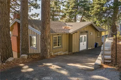31531 Ocean View Dr, Running Springs, CA 92382
