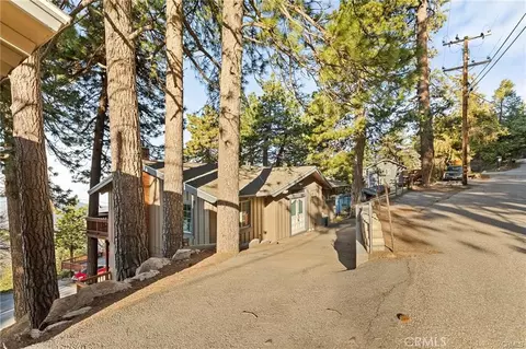 Exterior - 31531 Ocean View Dr, Running Springs, CA 92382 photo 5 of 7
