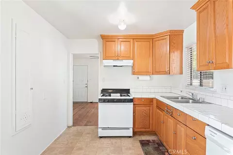 Kitchen - 654 Edgar, Beaumont, CA 92223 photo 3 of 3