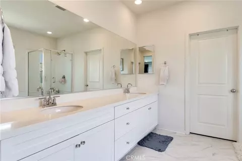 Bath - 1836 Plan Tree, Upland, CA 91784 photo 2 of 5