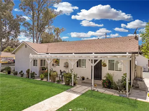 Exterior - 4187 Dwight Ave, Riverside, CA 92507 photo 12 of 15