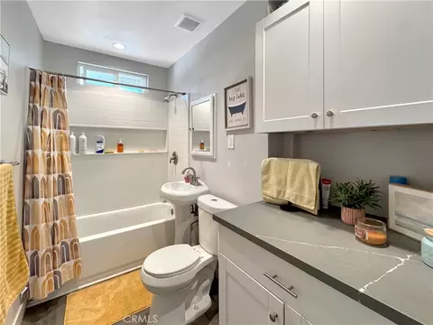 Bath - 4187 Dwight Ave, Riverside, CA 92507 photo 1 of 4