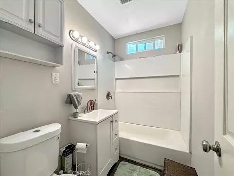 Bath - 4187 Dwight Ave, Riverside, CA 92507 photo 2 of 4