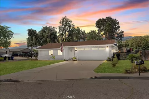 2764 Mirada Rd, Highland, CA 92346