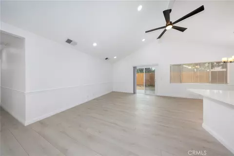 Living - 13707 4th, Yucaipa, CA 92399 photo 2 of 5