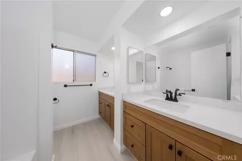 Bath - 13707 4th, Yucaipa, CA 92399 photo 1 of 3