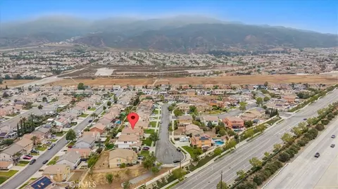 View/Area - 5422 Osprey Ct, Fontana, CA 92336 photo 6 of 11