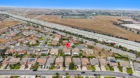 View/Area - 5422 Osprey Ct, Fontana, CA 92336 photo 8 of 11