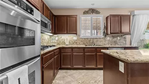 Other - 5422 Osprey Ct, Fontana, CA 92336 photo 5 of 14