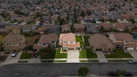 View/Area - 5422 Osprey Ct, Fontana, CA 92336 photo 5 of 11