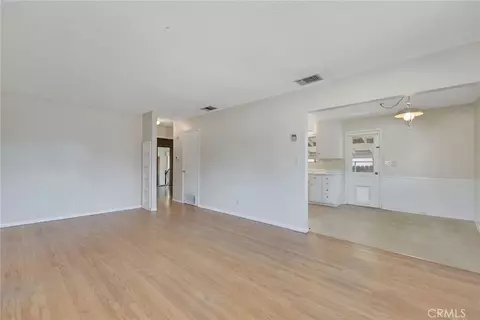 Living - 35005 San Carlos, Yucaipa, CA 92399 photo 5 of 6