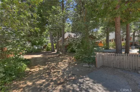 Exterior - 311 Hemlock, Lake Arrowhead, CA 92352 photo 6 of 9