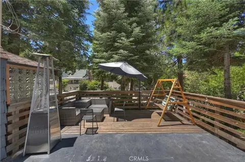 Exterior - 311 Hemlock, Lake Arrowhead, CA 92352 photo 5 of 9