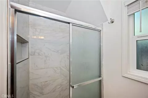 Bath - 311 Hemlock, Lake Arrowhead, CA 92352 photo 2 of 3