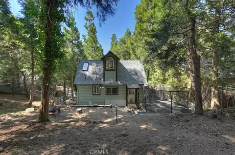 Exterior - 23869 Wildwood, Crestline, CA 92325 photo 11 of 14