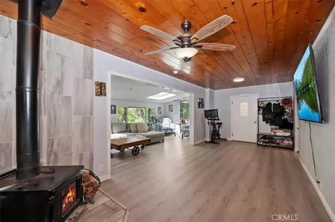 Entry Way - 23869 Wildwood, Crestline, CA 92325 photo 1 of 1