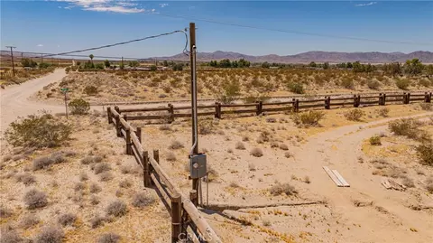 35330 Foothill Rd, Lucerne Valley, CA 92356 photo 9