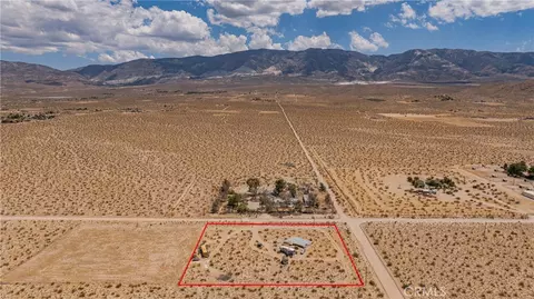 35330 Foothill Rd, Lucerne Valley, CA 92356 photo 5