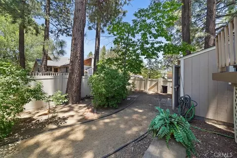 Exterior - 41775 Garstin, Big Bear Lake, CA 92315 photo 14 of 17