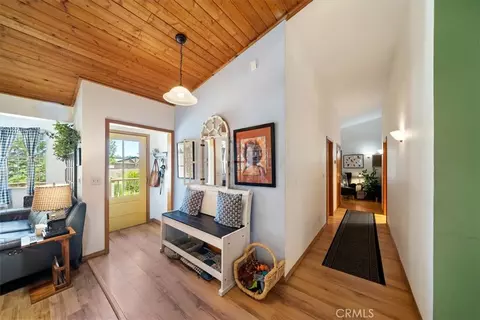 Entry Way - 41775 Garstin, Big Bear Lake, CA 92315 photo 1 of 2