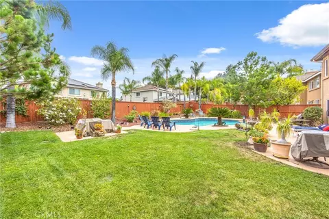 Exterior - 4015 Belfry Cir, Corona, CA 92883 photo 7 of 8