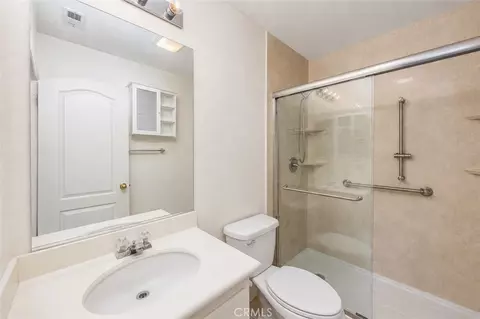 Bath - 4015 Belfry Cir, Corona, CA 92883 photo 1 of 3