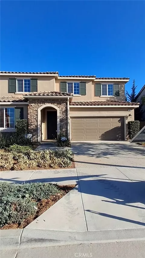 405 Knotgrass St, Hemet, CA 92543