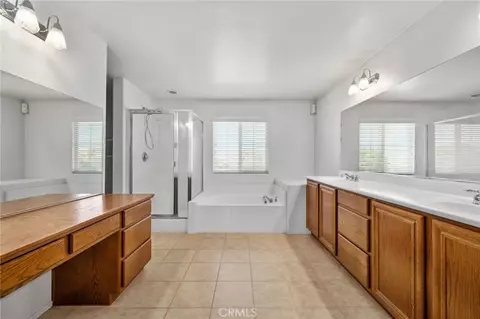 Bath - 13714 River Downs St, Eastvale, CA 92880 photo 2 of 3
