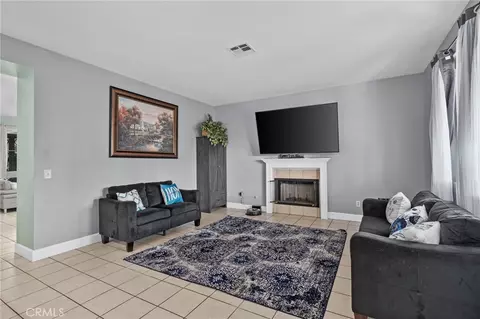6380 Iris Ct, Eastvale, CA 92880 photo 11