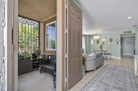 6380 Iris Ct, Eastvale, CA 92880 photo 4