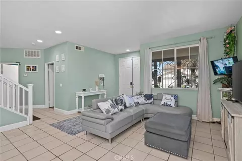 6380 Iris Ct, Eastvale, CA 92880 photo 9