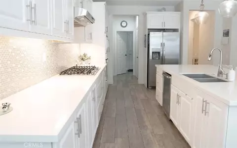 Kitchen - 366 Caldera, Perris, CA 92570 photo 3 of 4
