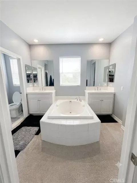 Bath - 366 Caldera, Perris, CA 92570 photo 1 of 3