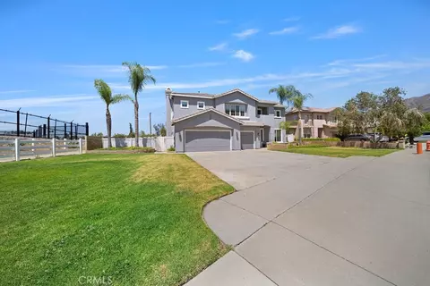 6680 Summertrail, Highland, CA 92346 photo 3
