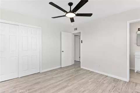 Bedroom - 15944 Wintun Rd, Apple Valley, CA 92307 photo 5 of 6
