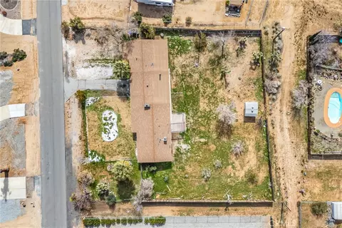 View/Area - 15944 Wintun Rd, Apple Valley, CA 92307 photo 7 of 11