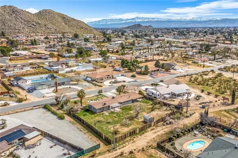 View/Area - 15944 Wintun Rd, Apple Valley, CA 92307 photo 9 of 11