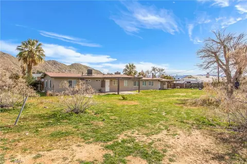 Exterior - 15944 Wintun Rd, Apple Valley, CA 92307 photo 3 of 6